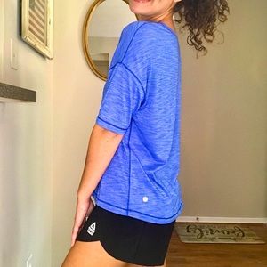Lululemon blue top! No flaws